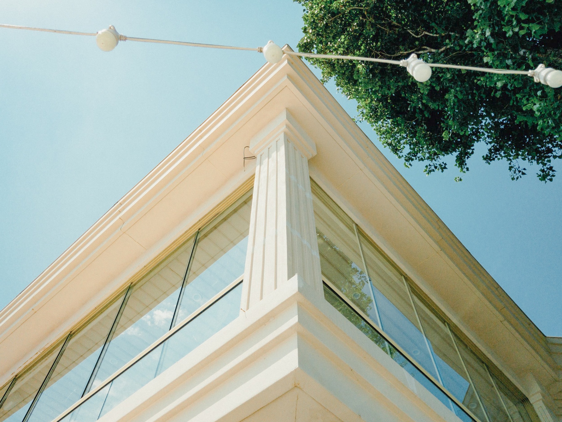 Villa köşe balkon cam sistemi